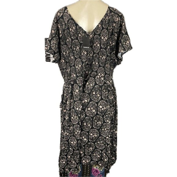 Torrid +5 Black-Beige Skull Print Shirred Bodice Side Pockets Short Sleeve Dress - Picture 4 of 6